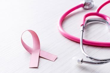 乳腺癌意识丝带和听诊器